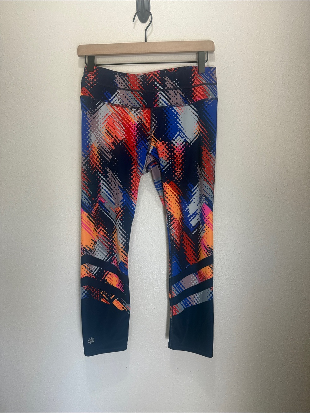 Athleta Navy Multicolor Abstract Print Capri Leggings, Size S